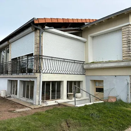 Melusine - Confort Ferienhaus Parthenay