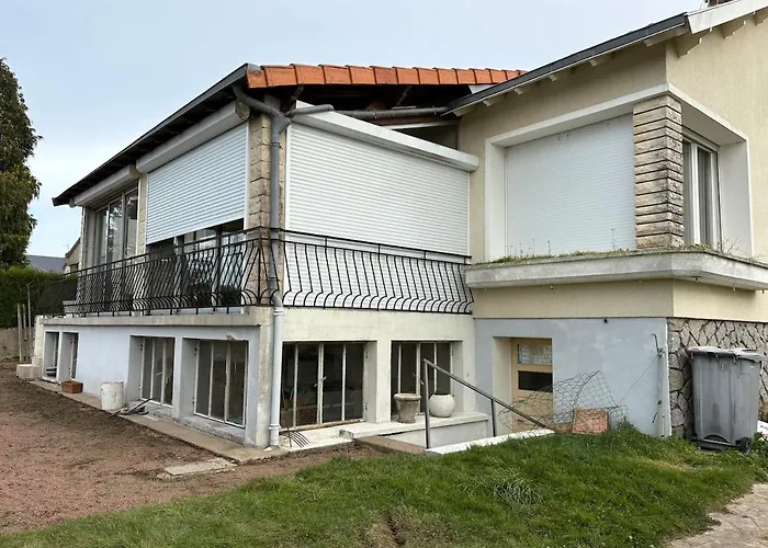 Melusine - Confort Ferienhaus Parthenay